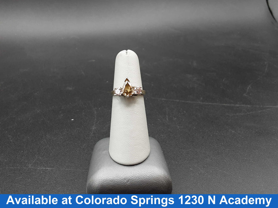 Women's Ring - Yellow Gold 14k (.585) 3.8 grams Size 6