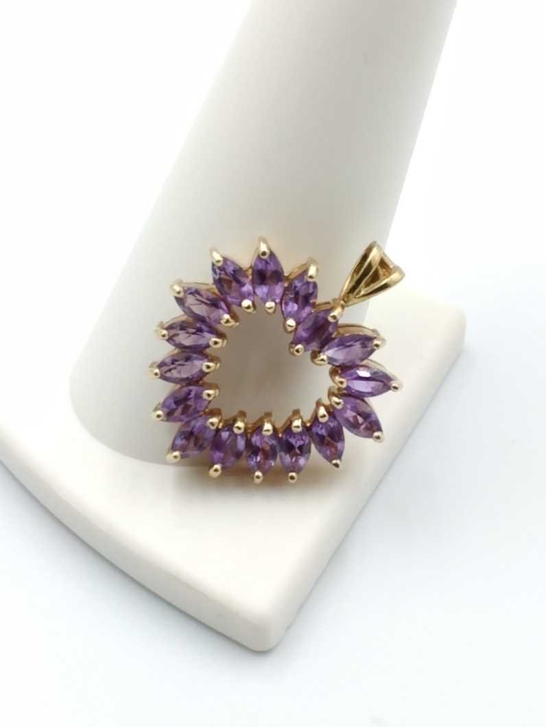 Symbol Pendant - Yellow Gold 10k (.417) 2.6 grams