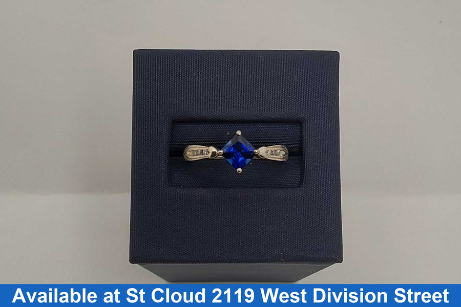 Women's Ring - White Gold 10k (.417) 1.98 grams Size 7.5