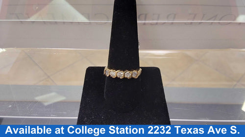 Women's Ring - Yellow Gold 14k (.585) 4 grams Size 7.5