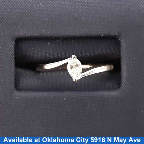 Women's Ring - Solitaire - White Gold 14k (.585) 1.9 grams Size 7