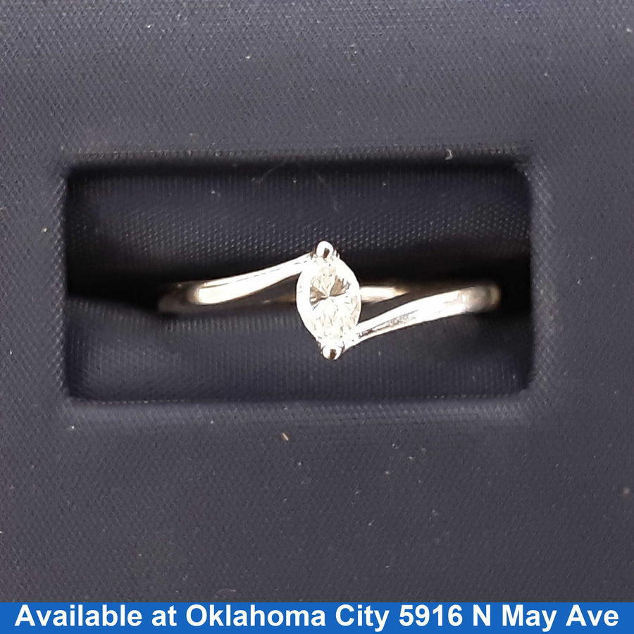 Women's Ring - Solitaire - White Gold 14k (.585) 1.9 grams Size 7