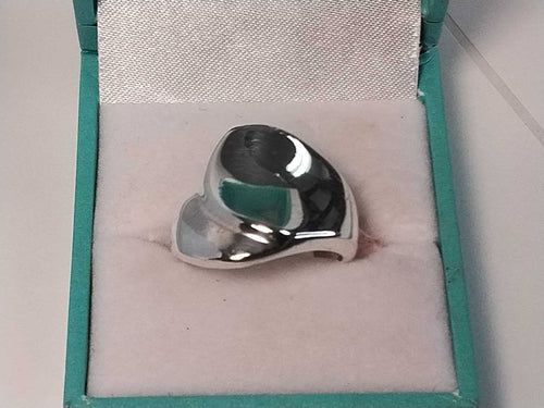 Women's Ring - Silver 9.7 grams Size 7