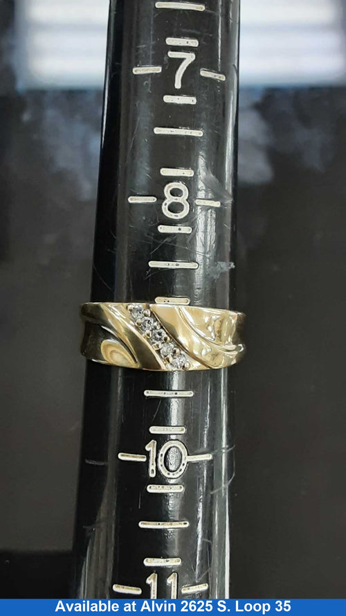 Ring - Wedding Band - Yellow Gold 14k (.585) 3.6 grams Size 9.5