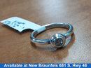 Women's Ring - Solitaire - Silver 3.2 grams Size 7
