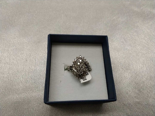 Women's Ring - Silver 3.1 grams Size 5