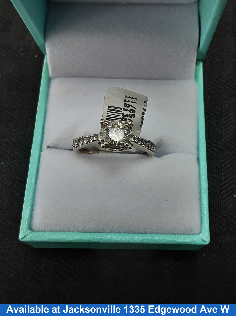 Women's Ring - Solitaire - White Gold 10k (.417) 2.6 grams Size 10.5