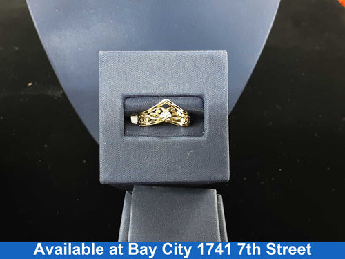 Women's Ring - Solitaire - Yellow Gold 10k (.417) 1.6 grams Size 6