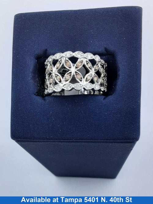 Women's Ring - White Gold 10k (.417) 5.1 grams Size 7