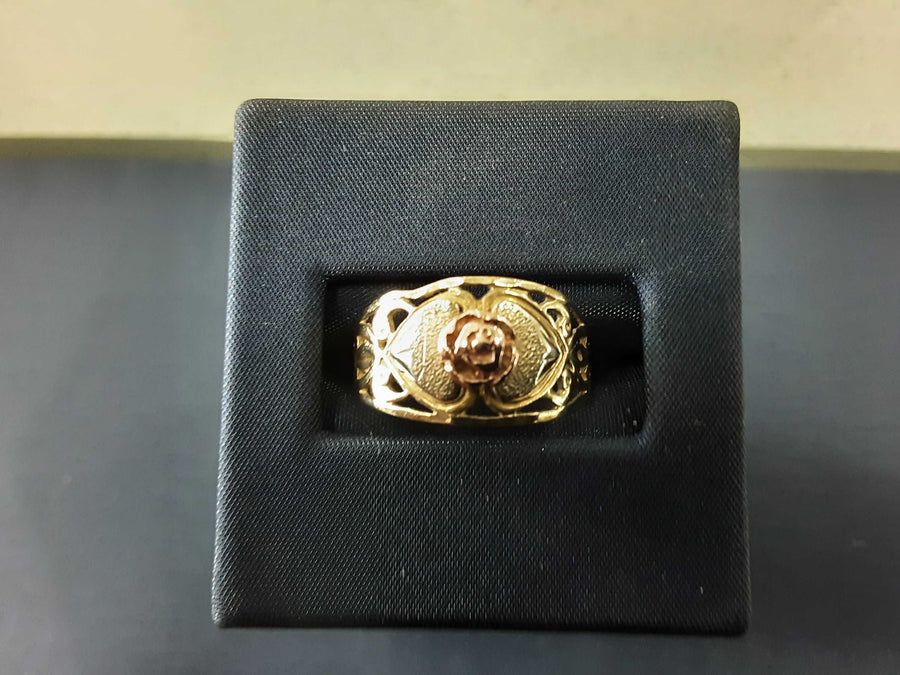 Women's Ring - Yellow Gold 10k (.417) 2.7 grams Size 20