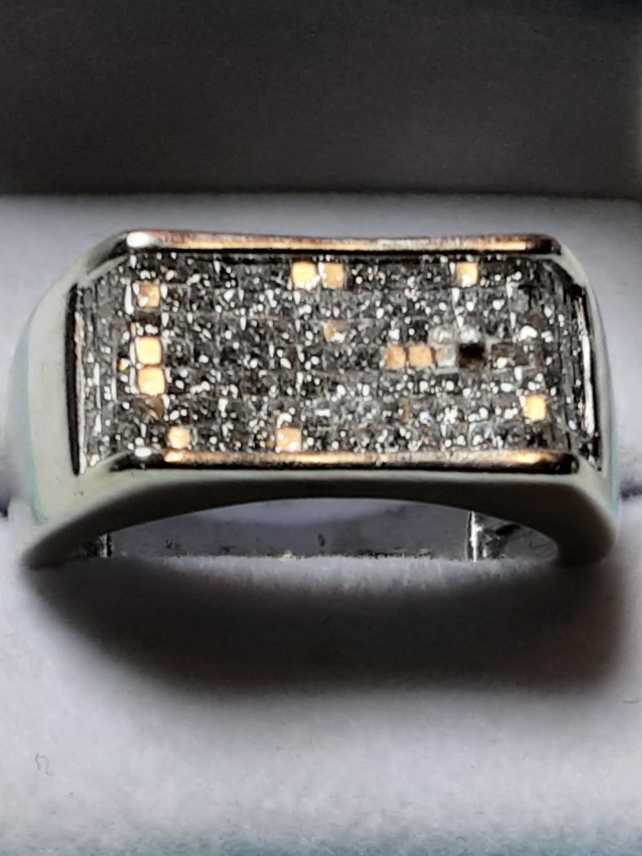 Men's Ring - White Gold 10k (.417) 9.6 grams Size 12