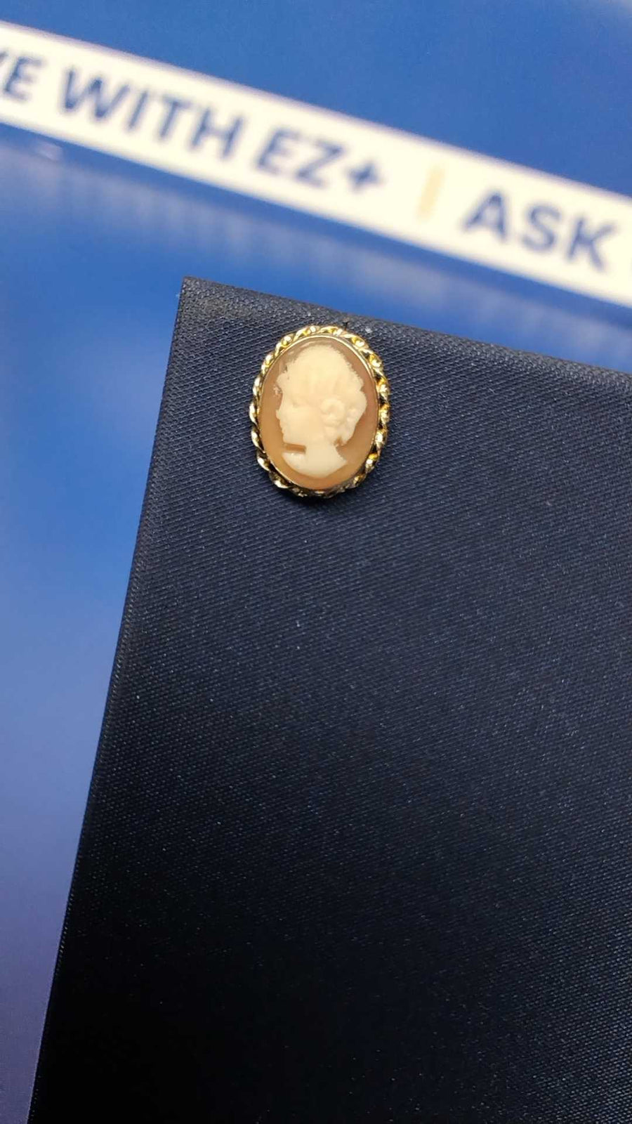 Earrings - Yellow Gold 10k (.417) 0.8 grams