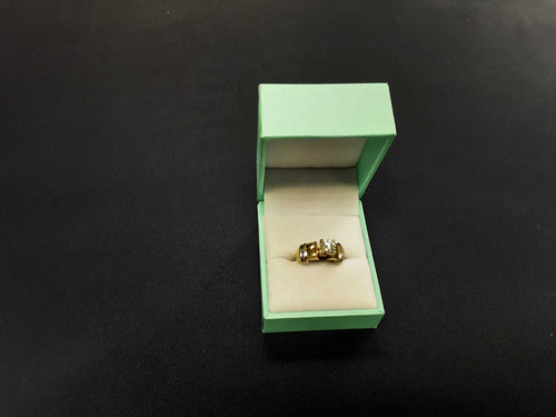 Women's Ring - Solitaire - Yellow Gold 18k (.750) 7 grams Size 7