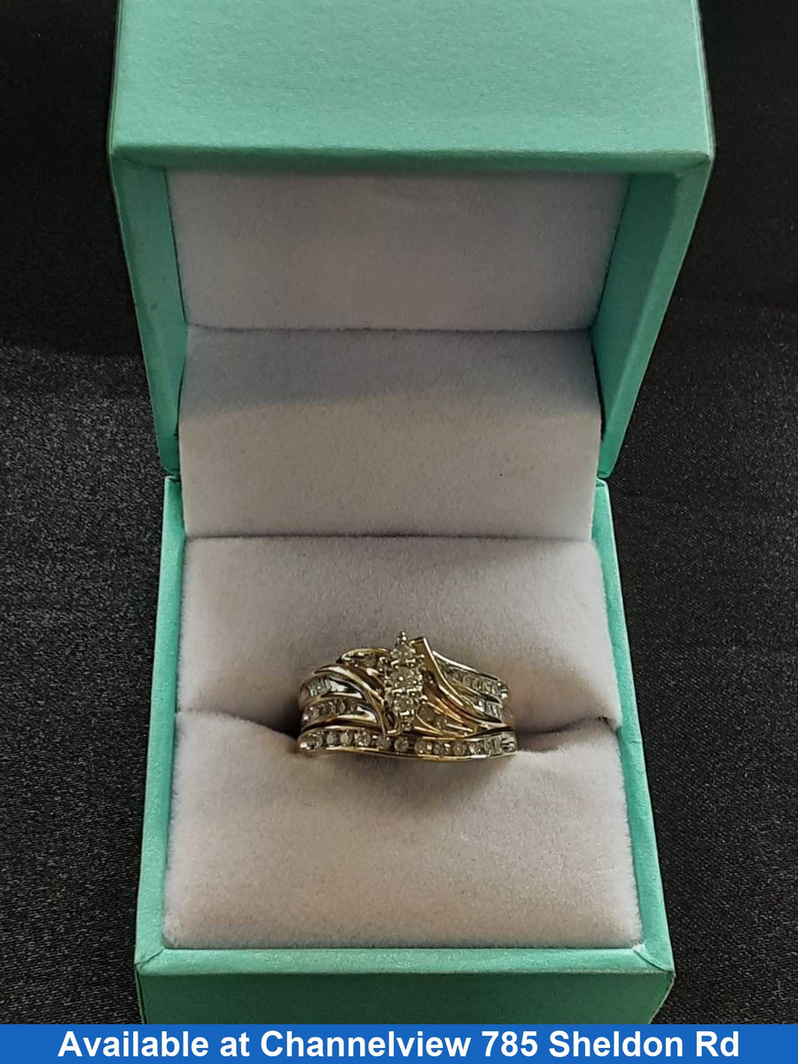 Women's Ring - Yellow Gold 10k (.417) 5.3 grams Size 7.5