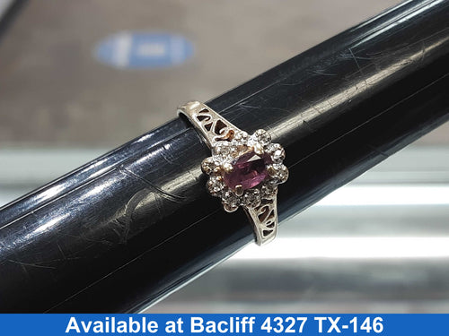 Women's Ring - Yellow Gold 14k (.585) 2.1 grams Size 6