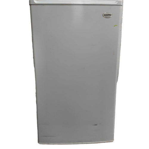 Sanyo Sr-36208 White Compact Refrigerator