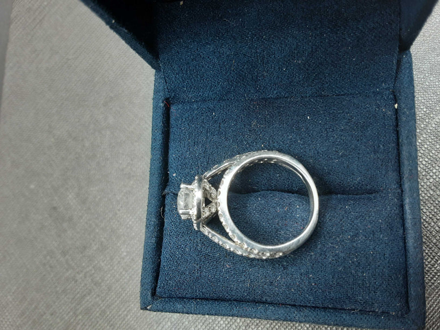 Ring - Wedding Set - Yellow Gold 14k (.585) 5 grams Size 4.5