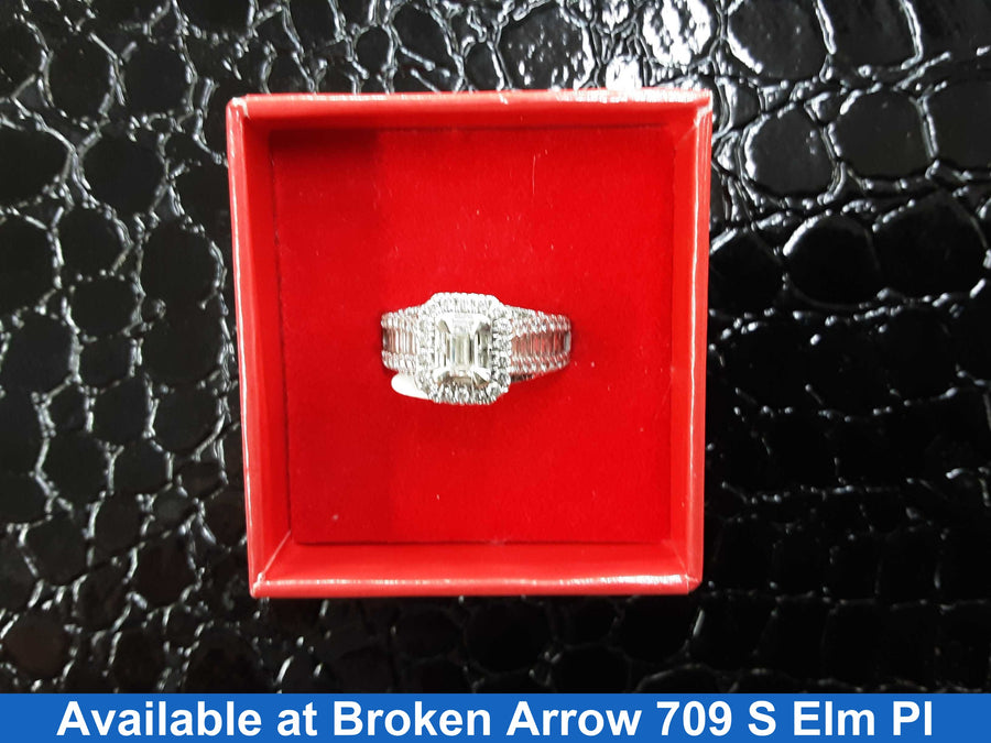 Women's Ring - White Gold 14k (.585) 5.9 grams Size 20