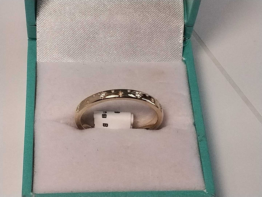 Ring - Wedding Band - Yellow Gold 10k (.417) 2.6 grams Size 9