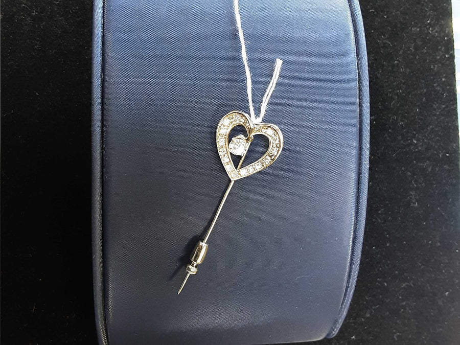 Broach - White Gold 14k (.585) 4 grams