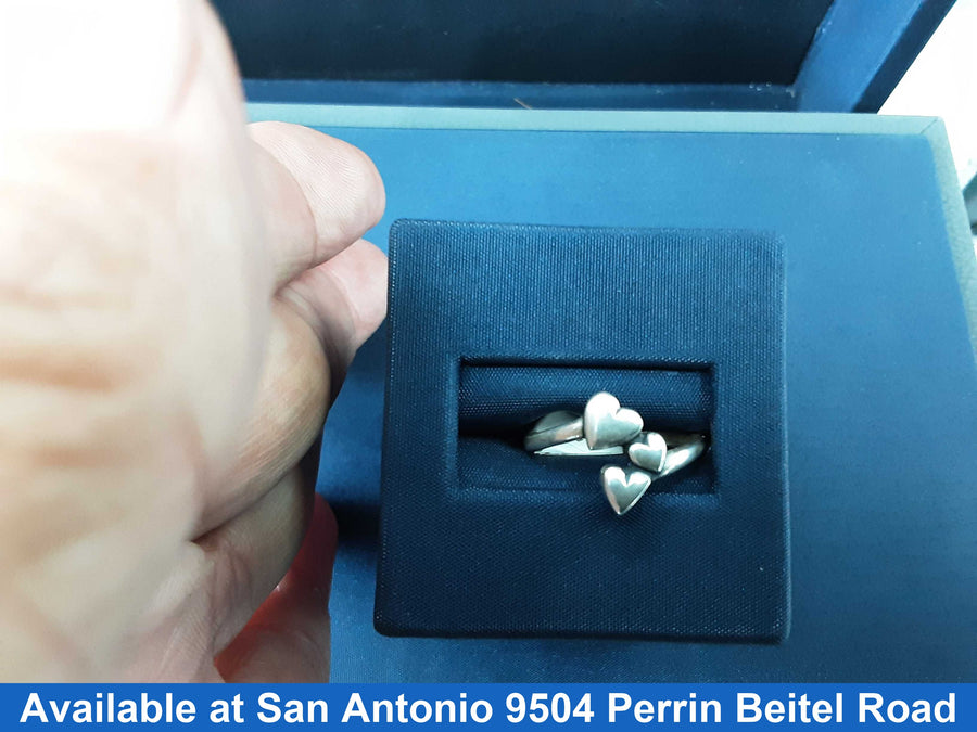 Women's Ring - Silver 2.6 grams Size 6.5