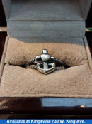 Women's Ring - Silver 4.6 grams Size 9