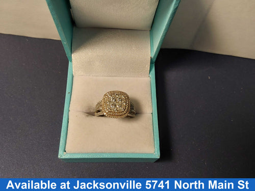 Women's Ring - White Gold 10k (.417) 4.6 grams Size 5