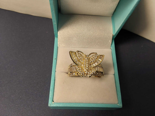 Women's Ring - Yellow Gold 10k (.417) 7.6 grams Size 10