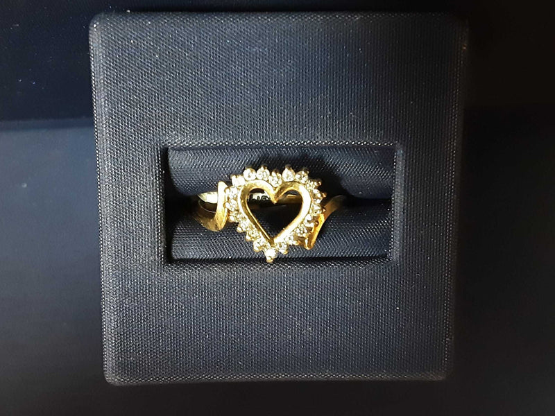 Yellow Gold 10k (.417) 2.1 grams Size 5.5