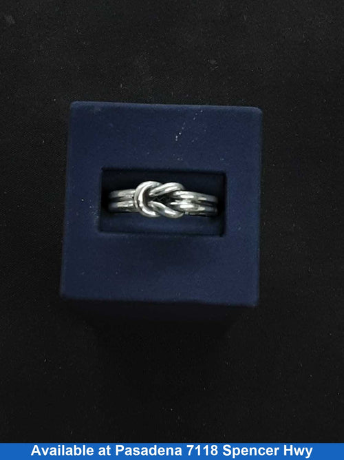 Women's Ring - Silver 4.9 grams Size 20