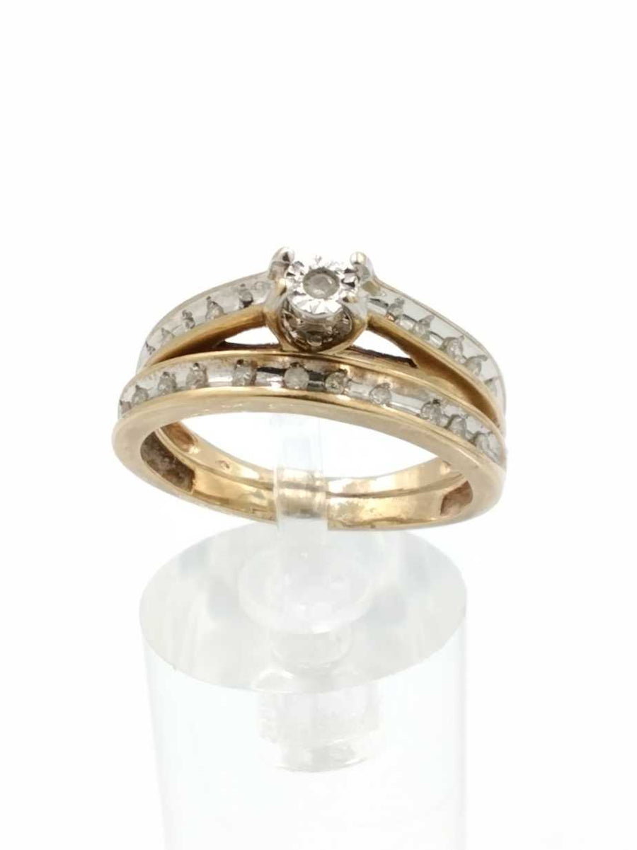Women's Ring - Yellow Gold 10k (.417) 3.9 grams Size 8