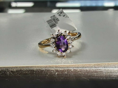 Women's Ring - Yellow Gold 10k (.417) 2.3 grams Size 7
