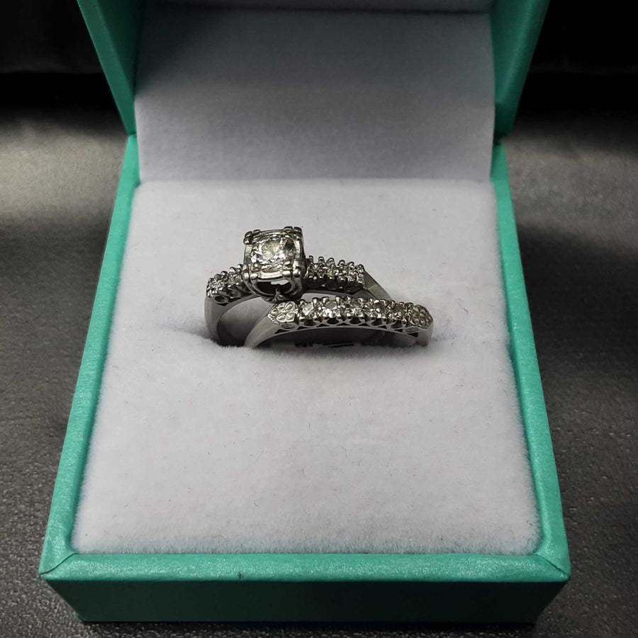 Ring - Wedding Set - White Gold 18k (.750) 5.6 grams Size 6.5