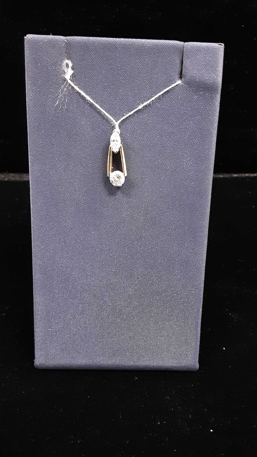 Diamond Pendant - Tricolor Gold 14k (.585) 1.2 grams