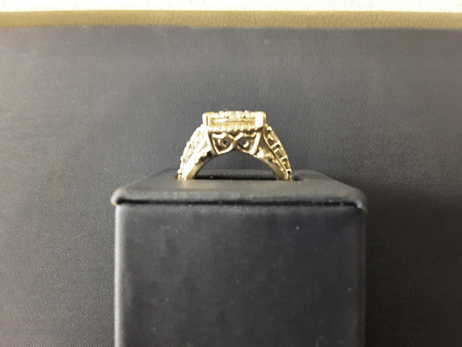 Women's Ring - White Gold 10k (.417) 9.5 grams Size 9