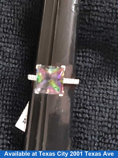 Women's Ring - Solitaire - White Gold 14k (.585) 4 grams Size 7