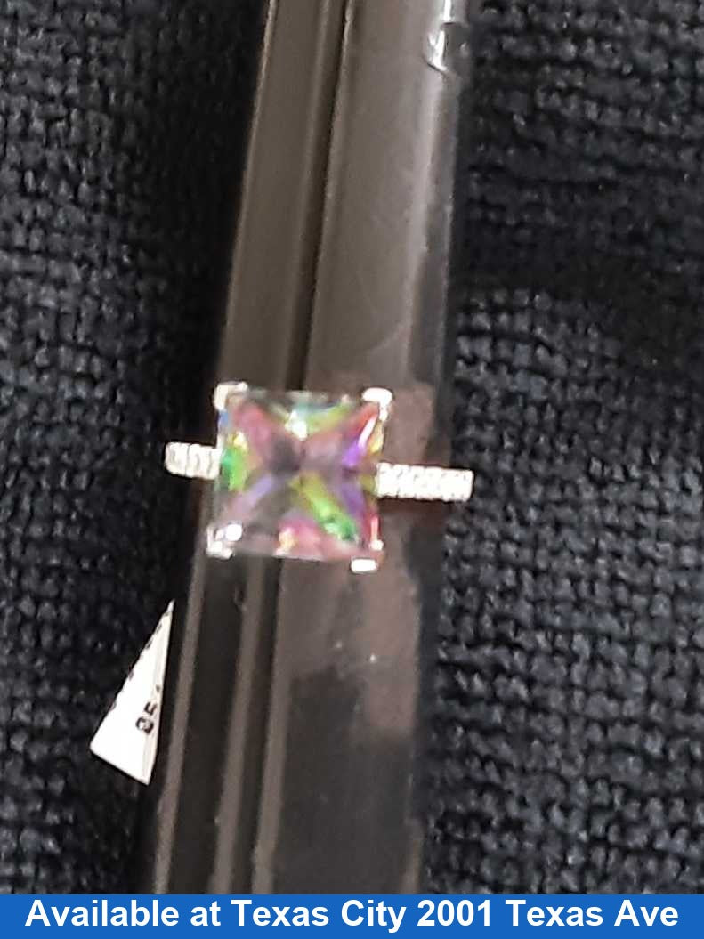 Women's Ring - Solitaire - White Gold 14k (.585) 4 grams Size 7