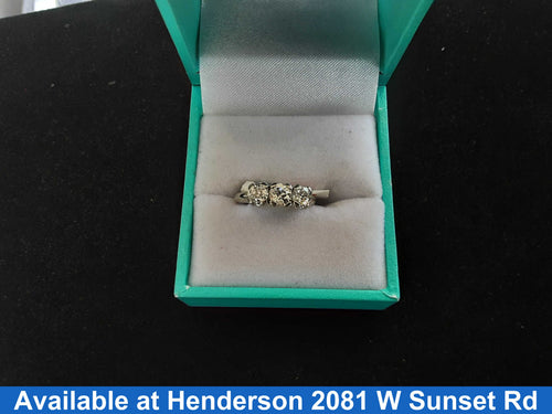 Women's Ring - White Gold 14k (.585) 3 grams Size 4