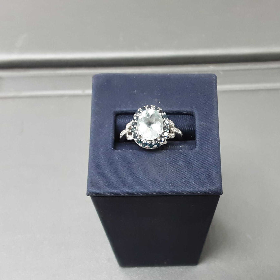 Women's Ring - White Gold 14k (.585) 4 grams Size 8