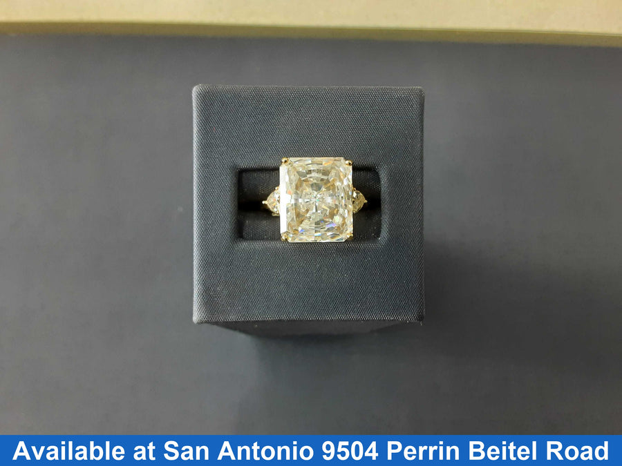 Women's Ring - Yellow Gold 10k (.417) 6.3 grams Size 8.5