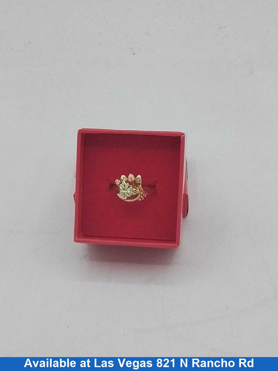 Women's Ring - Tricolor Gold 10k (.417) 3.5 grams Size 9