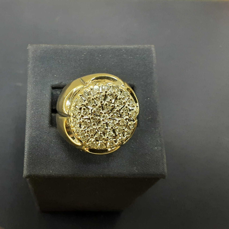 Women's Ring - Yellow Gold 10k (.417) 6.7 grams Size 6