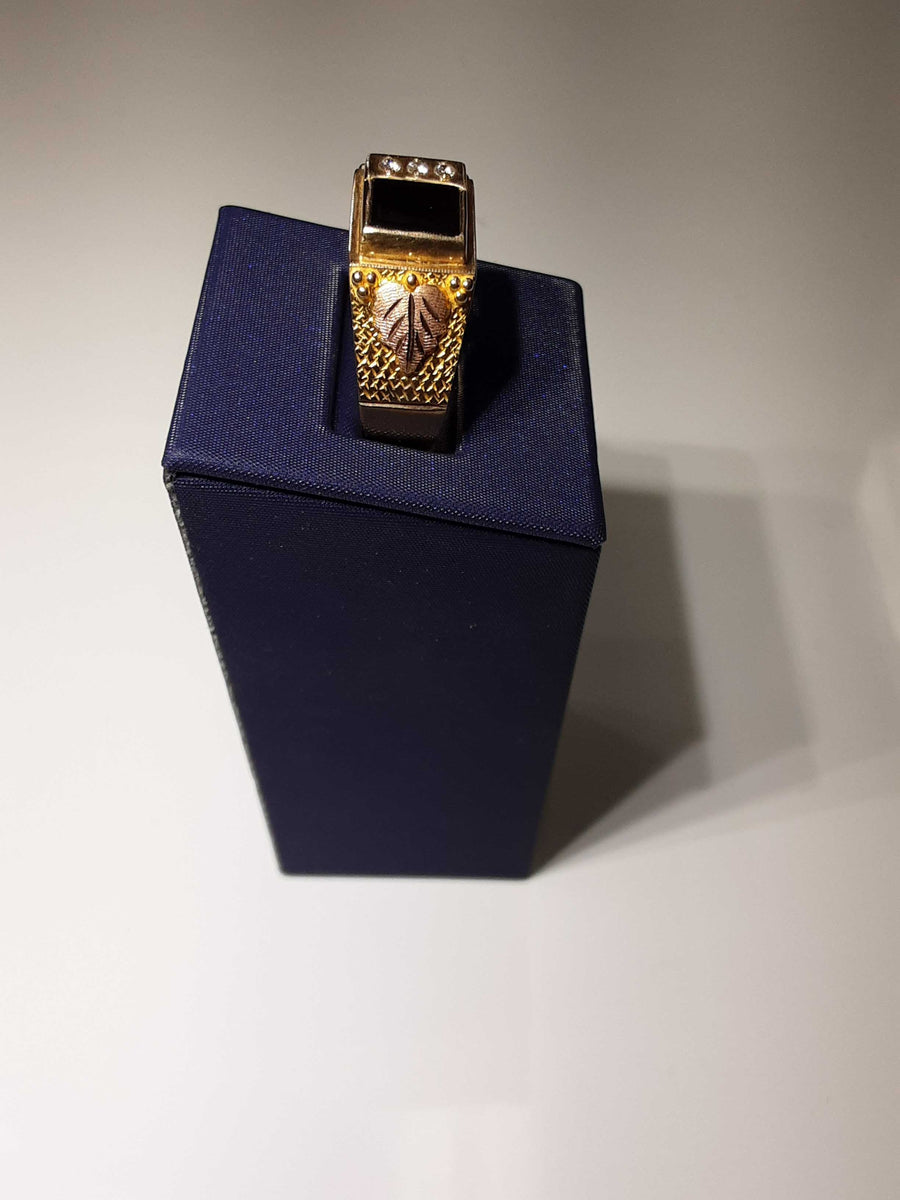Women's Ring - Solitaire - Yellow Gold 10k (.417) 11.3 grams Size 13