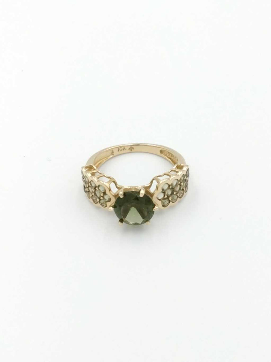 Women's Ring - Yellow Gold 10k (.417) 2.69 grams Size 7.5