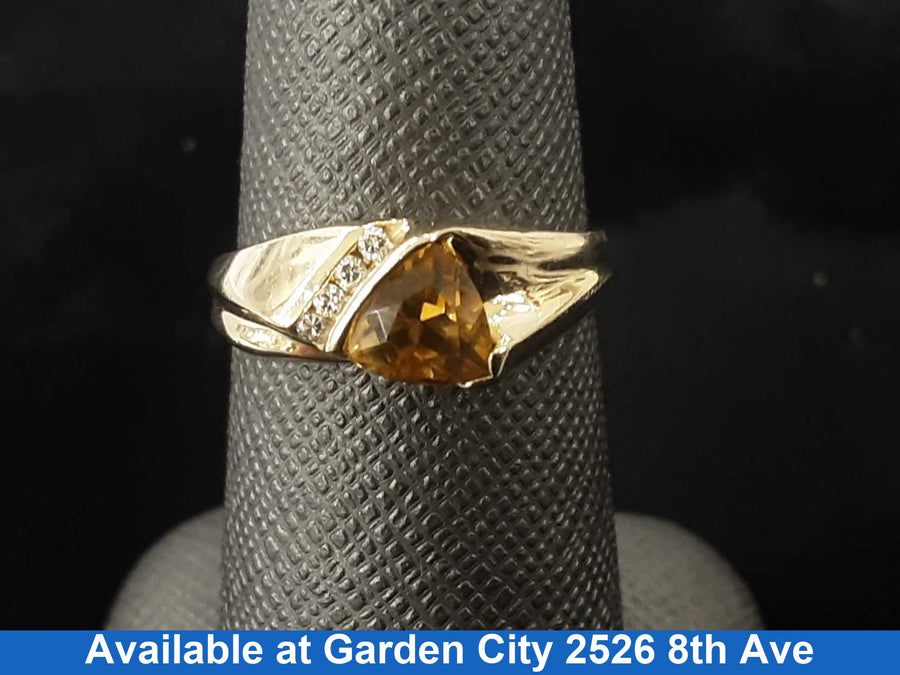 Women's Ring - Yellow Gold 14k (.585) 3.7 grams Size 7