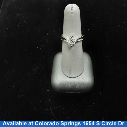 Women's Ring - Solitaire - White Gold 14k (.585) 4.6 grams Size 7