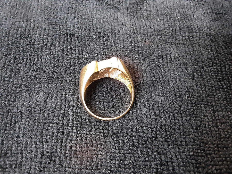 Men's Ring - Yellow Gold 14k (.585) 8.4 grams Size 10.5