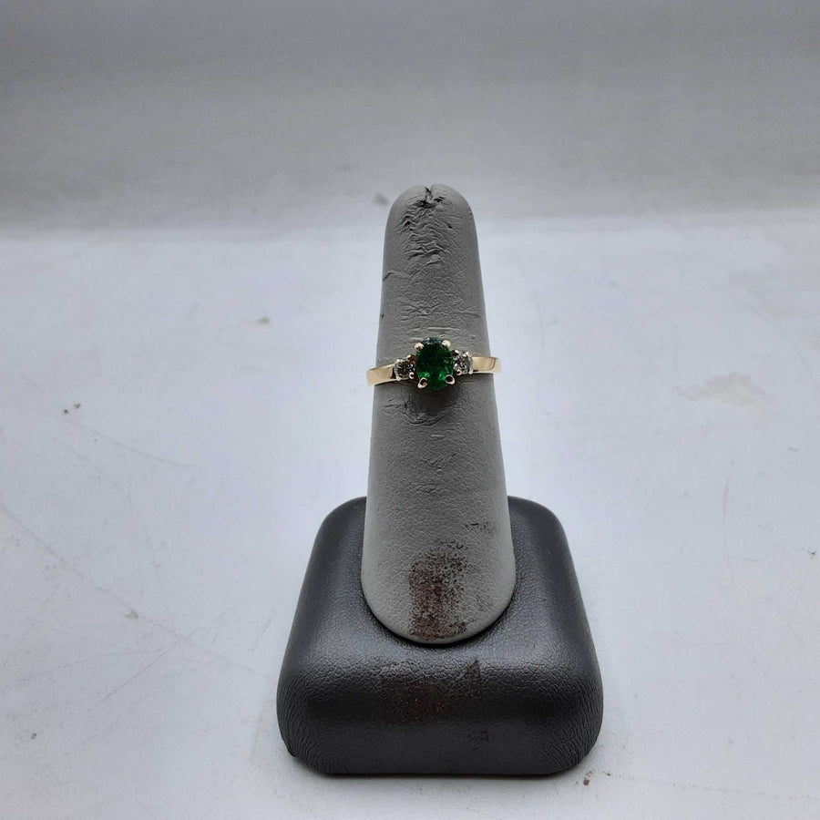 Women's Ring - Yellow Gold 14k (.585) 2.5 grams Size 6.5