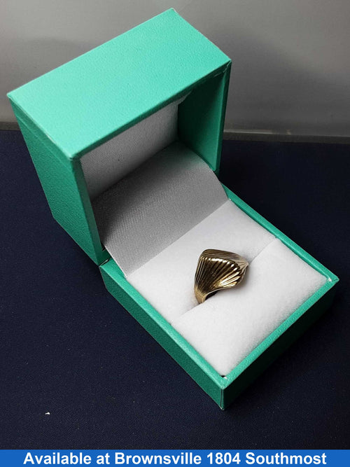 Women's Ring - Yellow Gold 10k (.417) 3 grams Size 6