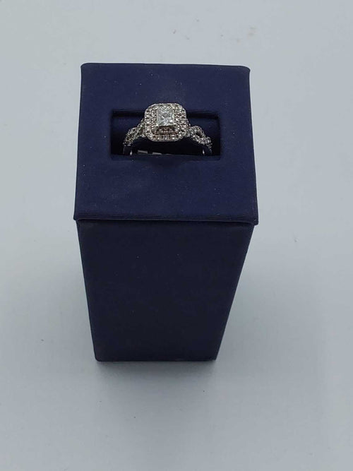 Women's Ring - White Gold 14k (.585) 4.3 grams Size 20